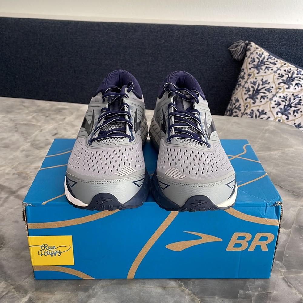 Brooks Beast ‘18 sneakers